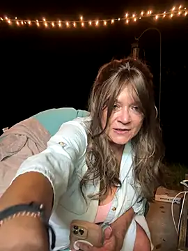 cowgirlc online show from September 25, 2025, 1:55 am