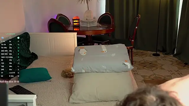VIktorSecret online show from July 18, 2026, 4:43 am