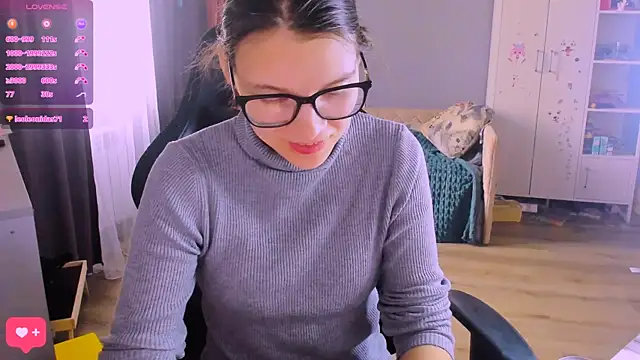 MollyLollipop online show from March 17, 2026, 3:53 am