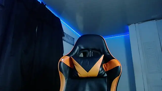 Adam Hudsond online show from September 19, 2025, 10:52 am