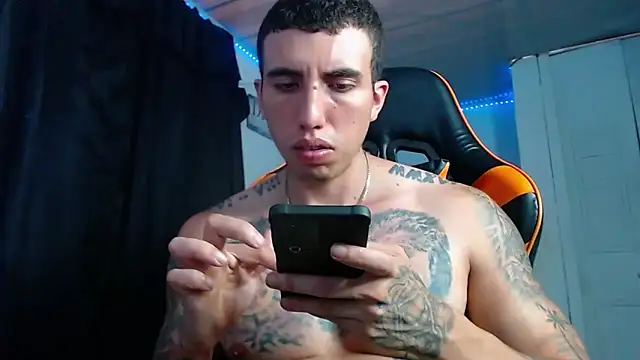 Adam Hudsond online show from November 2, 2025, 5:29 pm