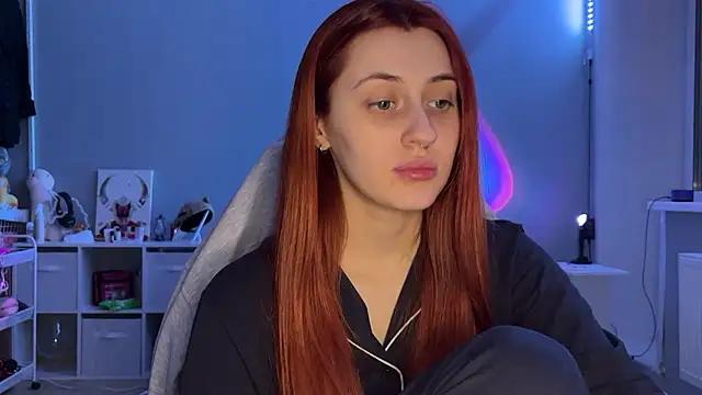 Uniarten online show from February 11, 2025, 5:29 pm