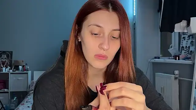 Uniarten online show from September 30, 2025, 6:14 pm