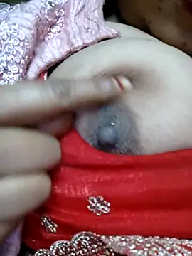 BigBustyRuhi online show from February 5, 2026, 9:27 am