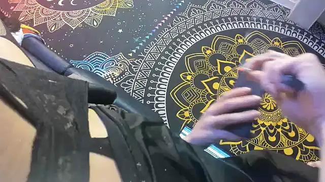 slankecrosdresser online show from October 2, 2025, 2:15 am