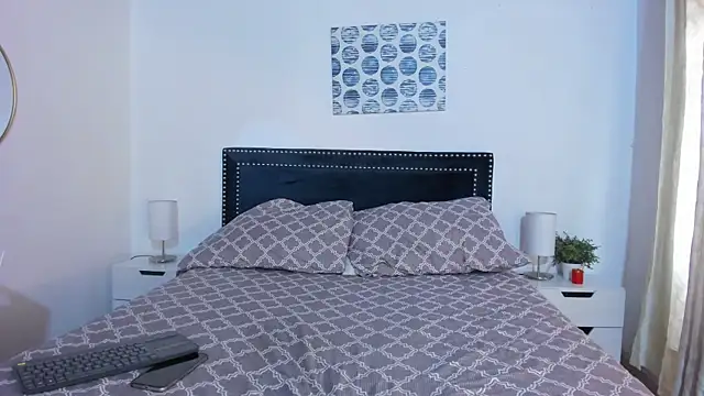 ZulyMichels online show from February 4, 2026, 12:44 pm