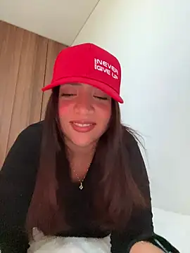 marcimaa online show from January 19, 2025, 9:45 pm