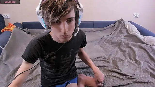 James Mills online show from December 19, 2024, 9:49 pm