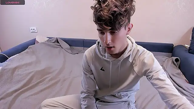 James Mills online show from February 20, 2025, 7:19 pm