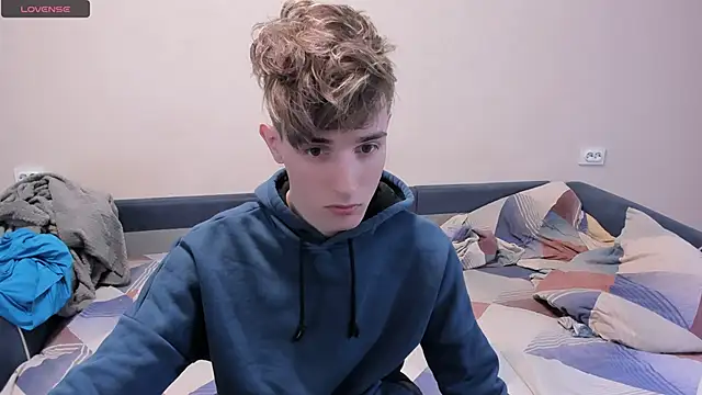 James Mills online show from March 18, 2025, 6:17 pm