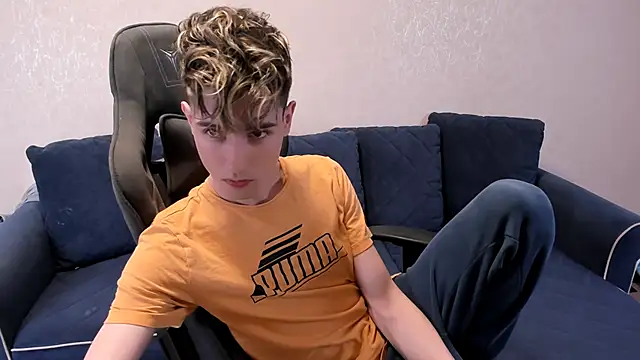 James Mills online show from November 12, 2025, 7:29 pm