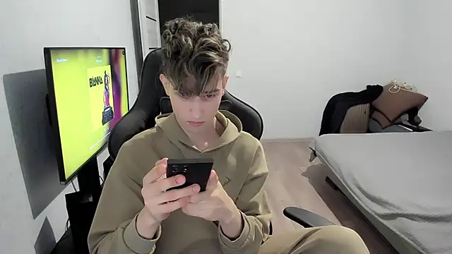 James Mills online show from February 6, 2026, 7:32 pm