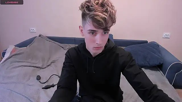 James Mills online show from March 8, 2025, 9:40 pm