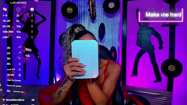 nickyminach  online show from February 15, 2026, 3:40 am