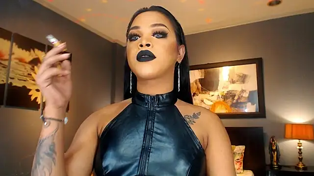 Snapshot of MarryQueen22 chatting on March 17, 2026, 12:57 am MarryQueen22 online show from March 17, 2026, 12:57 am