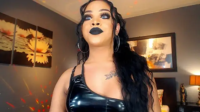 Snapshot of MarryQueen22 chatting on March 21, 2026, 12:45 am MarryQueen22 online show from March 21, 2026, 12:45 am