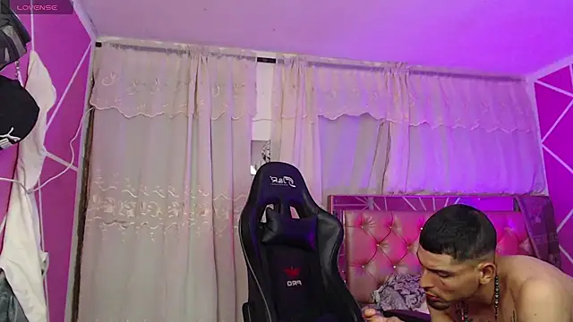 Ortegakim online show from March 15, 2025, 8:32 pm