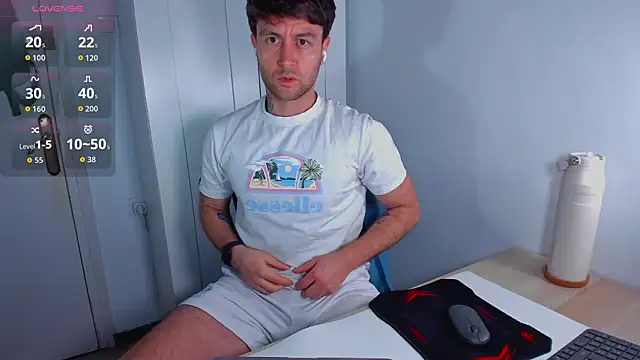 Snapshot of HonestAndrew chatting on March 11, 2026, 4:45 pm HonestAndrew online show from March 11, 2026, 4:45 pm