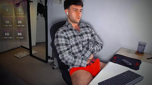 Snapshot of HonestAndrew chatting on February 8, 2026, 6:55 am HonestAndrew online show from February 8, 2026, 6:55 am