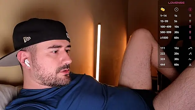 Snapshot of DominantTheo chatting on March 13, 2026, 3:55 am DominantTheo online show from March 13, 2026, 3:55 am