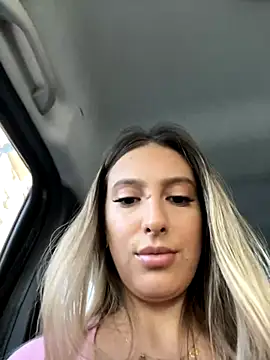 Eva Ryen online show from September 9, 2025, 3:32 pm