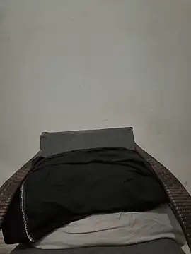 VIC22SECRET online show from June 18, 2026, 1:04 am