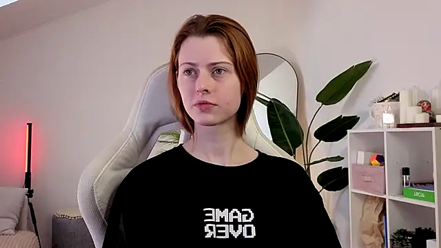 doll lesli online show from September 10, 2025, 6:12 am