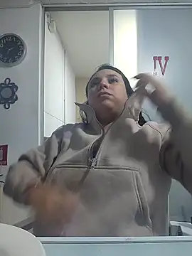 LizzRouse online show from October 23, 2025, 12:15 pm