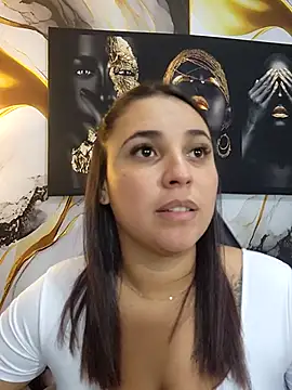 Snapshot of LizzRouse chatting on August 1, 2026, 8:29 pm LizzRouse online show from August 1, 2026, 8:29 pm