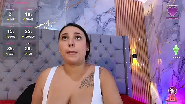 Snapshot of LizzRouse chatting on June 30, 2026, 9:48 pm LizzRouse online show from June 30, 2026, 9:48 pm