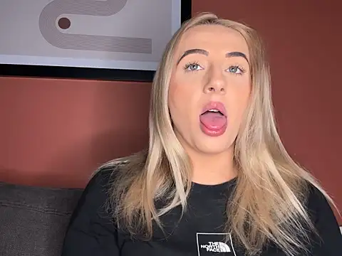 Strongqueen online show from March 9, 2025, 3:22 am