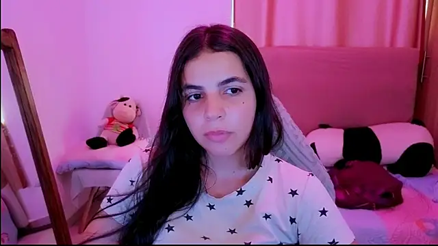 Snapshot of _elenna chatting on June 2, 2026, 6:08 pm elenna online show from June 2, 2026, 6:08 pm