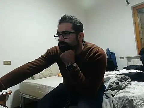 Attila985 online show from October 29, 2025, 7:24 pm