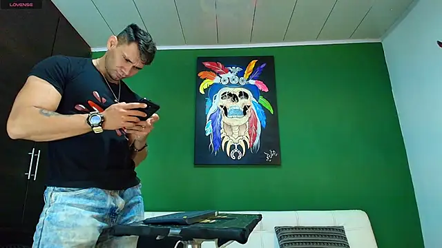 GendersonFit online show from September 17, 2025, 11:07 pm