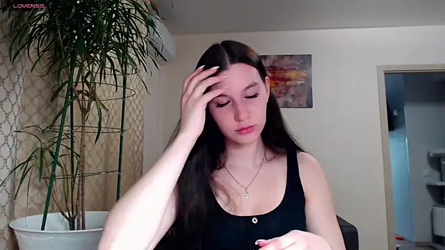 Snapshot of Kristal898 chatting on April 27, 2026, 5:55 pm Kristal898 online show from April 27, 2026, 5:55 pm