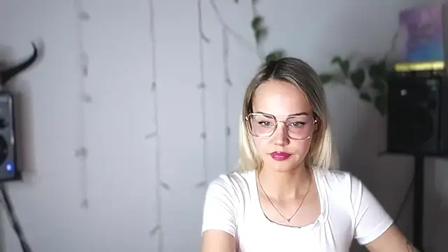 LexiexPlay online show from January 7, 2025, 8:24 am