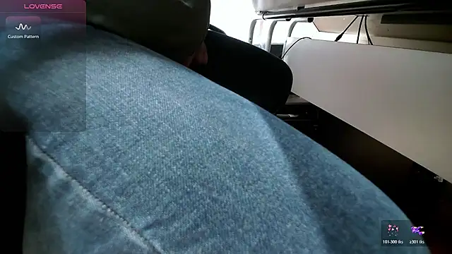 Snapshot of cmmann007 chatting on March 4, 2026, 2:47 pm cmmann007 online show from March 4, 2026, 2:47 pm