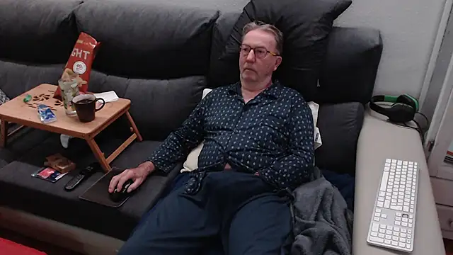 Nudelschwanz online show from March 11, 2025, 3:25 am