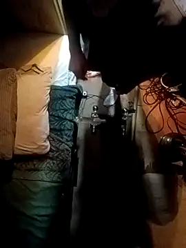 sucktraewil online show from September 28, 2025, 5:14 am