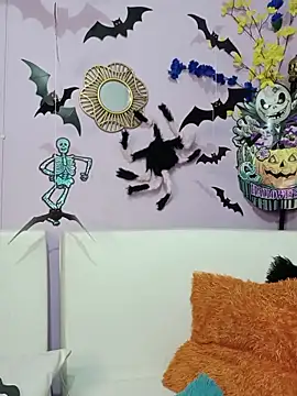 Deina bunny online show from October 8, 2025, 2:02 am