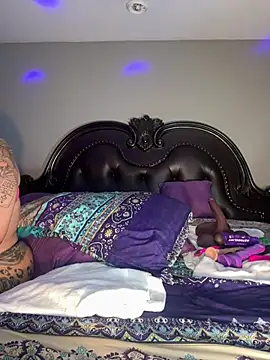 ThickAssRena online show from June 8, 2026, 1:33 pm