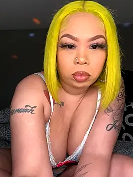 ThickAssRena online show from September 9, 2025, 5:06 am