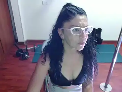 Anitta muscle online show from March 18, 2025, 10:26 pm
