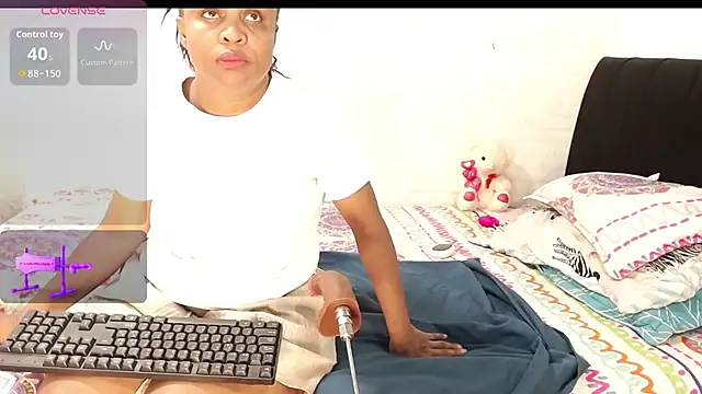 Snapshot of Kattara_Becky_ chatting on March 17, 2026, 4:26 am Kattara Becky online show from March 17, 2026, 4:26 am