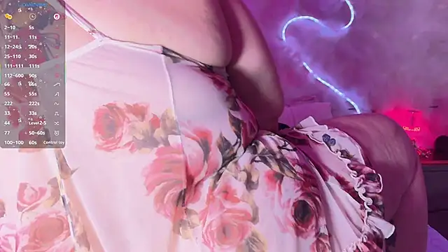 emmajohnss online show from February 15, 2026, 8:46 am