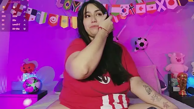 emmajohnss online show from June 30, 2026, 4:01 am