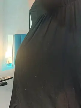 Madisonsmiith online show from February 26, 2026, 8:09 pm