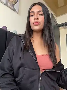 DaphneUwu online show from December 23, 2024, 3:00 pm