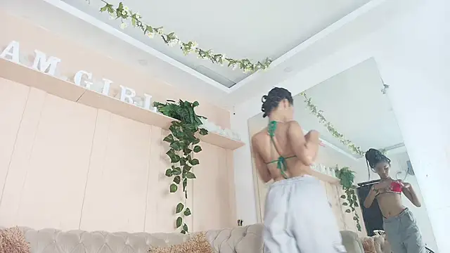 kristyl paez online show from September 22, 2025, 7:31 pm