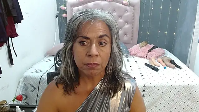 lalisha 96 online show from October 4, 2025, 12:01 am